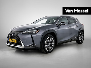 Lexus UX 250h Executive Line 183 PK | Automaat | Cruise Control Adaptief | Elektrische stoelen met geheugen | Apple Carplay | Android Auto | Climate Control | Navigatie | 360 camera | Head Up Display |