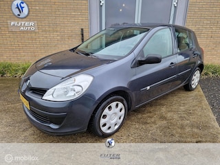 Renault Clio 1.2-16V Dynamique 5Drs Airco