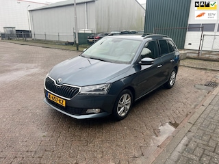 Skoda Fabia Combi 1.0 TSI Style Airco Cruise Navi Pdc Voor En Achter 1e Eigenaar