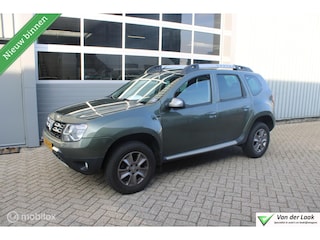 Dacia Duster 1.2 TCe 4x2 Lauréate | Navigatie | Trekhaak
