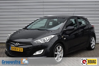 Hyundai i30 1.4i I-DRIVE COOL / ECC / CRUISE / 17 LM. VELGEN / ALL SEASON BANDEN