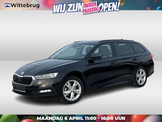 Skoda Octavia Combi 1.4 TSI DSG iV PHEV Ambition Stoelverwarming voor + achter / Cruise control / Parkeersensoren Voor + Achter / 17'' LMV