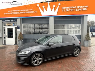 Volkswagen Golf 1.5 TSI Highline Business R ACT PANO DigiDash R Line Stage 1+