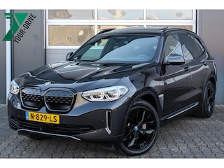 BMW iX3 High Executive 80 kWh | 12 Mnd. Garantie + Panoramadak & Trekhaak | Nette en zeer complete iX3 met historie