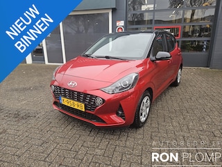 Hyundai i10 1.0 Premium / Airco/ Navigatie/ Cruise / Apple carplay/ Camera/ Clima