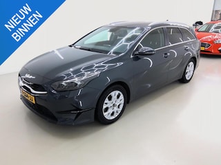 Kia Ceed SPORTSWAGON 1.5 T-GDI DYNAMICPLUSLINE I AUTOMAAT I TREKHAAK I ADAPTIVE CRUISE CONTROL I P-CAMERA