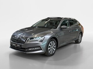 Skoda Superb Combi 1.4 TSI iV Style I Panoramadak I Navi I Elek. Stoelen