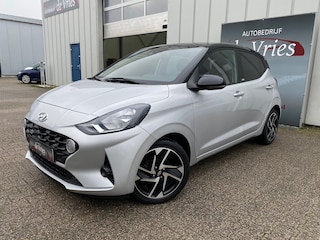 Hyundai i10 1.2 MPI 85PK / Clima / Navi / Cruise / Carplay / Stuur en stoelverw. / Camera / PDC / LMV