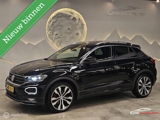 Volkswagen T-Roc 2.0 TSI 4Motion 3x R-line Panorama/Virtual/Keyless/Trekhaak
