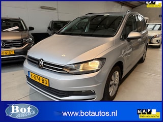 Volkswagen Touran 1.5 TSI Comfortline / 7 PERSOONS / CLIMATE / CRUISE / ACHTERUITRIJCAMERA / NAVIGATIE / TREKHAAK / LMV / NL-AUTO
