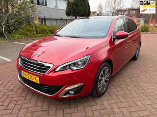 Peugeot 308 SW 1.2 PureTech Allure / Pano'dak / Trekhaak / Keyless / PDC