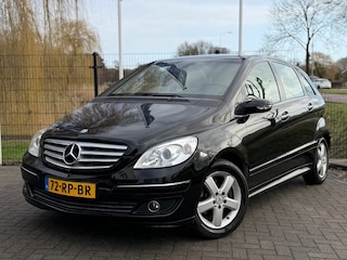 Mercedes-Benz B-klasse 200 Turbo 193 PK CLIMA / TREKHAAK / PANO