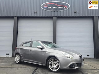 Alfa Romeo Giulietta 1.7 TBi QV, nette staat, goed rijdend, pano, leder, goed onderhouden