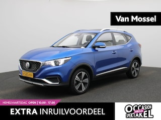 MG ZS Luxury 45 kWh | Panorama Dak | Adaptieve Cruise Controle | Achteruitrij Camera | Apple Carplay / Android Auto |