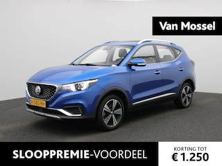 MG ZS Luxury 45 kWh | Panorama Dak | Adaptieve Cruise Controle | Achteruitrij Camera | Apple Carplay / Android Auto |