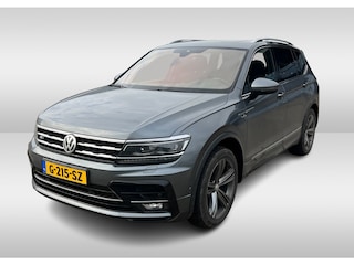Volkswagen Tiguan 1.5 TSI Highline Business R 7p. / NL Auto! / 1e Eign. / Panoramadak / Camera / Keyless / 19'' / CarPlay / Stoelverwarming / DAB / ACC