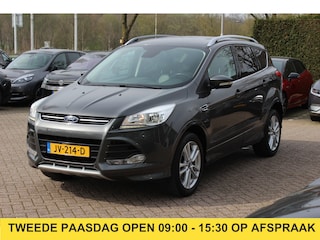 Ford Kuga 1.5 Titanium Styling Pack / NL Auto! / 1e Eign. / Trekhaak / Camera / Half leder / 18'' / Keyless / Stoelverwarming / Cruise Control