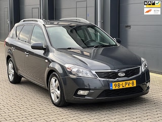 Kia Ceed Cee'd 1.4 CVVT X-ECUTIVE BJ010 NAVI LMV