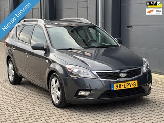 Kia Ceed Cee'd 1.4 CVVT X-ECUTIVE BJ010 NAVI LMV
