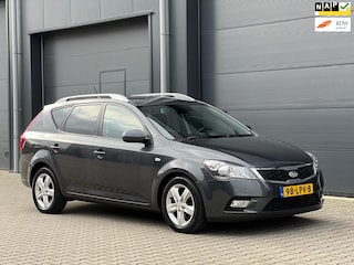 Kia Ceed Cee'd 1.4 CVVT X-ECUTIVE BJ010 NAVI LMV