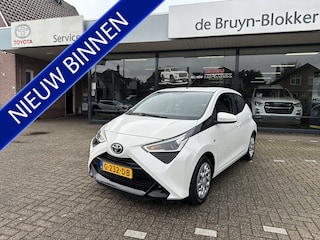 Toyota Aygo 1.0 VVT-i x-play limited