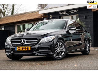 Mercedes-Benz C-klasse 180 Ambition Schuifdak I Led I Trekhaak I Leder I Sportstoelen I Cruise I NL Auto I NAP I Geur & rookvrij