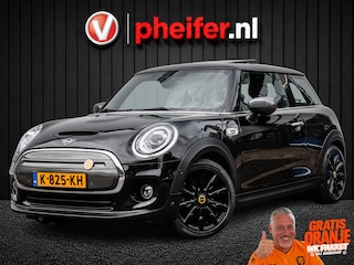 Mini Mini Yours 33 kWh Panoramadak/ Harman-Kardon/ Navigatie/ Camera/ Leer/ Full led/ Stoelverwarming