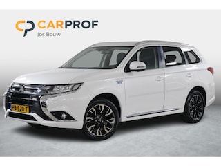 Mitsubishi Outlander 2.0 PHEV Instyle Clima | Leder | DAB | Camera | Trekhaak.