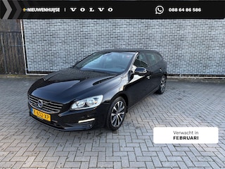 Volvo V60 2.0 T4 Kinetic | Navigatie | Bluetooth | Lederen Bekleding | Sportstoelen | Stoelverwarming | Trekhaak | Black pack | Lichtmetalen Velgen 17 inch | Parkeersensoren | Verwarmde Voorruit