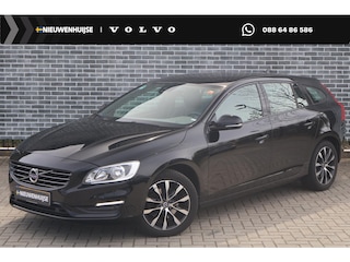 Volvo V60 2.0 T4 Kinetic | Navigatie | Bluetooth | Lederen Bekleding | Sportstoelen | Stoelverwarming | Trekhaak | Black pack | Lichtmetalen Velgen 17 inch | Parkeersensoren | Verwarmde Voorruit