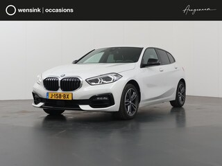 BMW 118i Executive Edition Sport | Navigatie | Sportstoelen | DAB | Parkeersensoren | Climate Control |