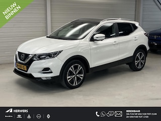 Nissan Qashqai 1.3 DIG-T Design Edition / Dealer Onderhouden / Afneembare Trekhaak 1500 KG /  Lederen Bekleding / Panoramadak / Navigatie / Stoelverwarming / 360 Graden Camera / Cruise Control / Climate Control /