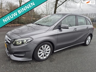 Mercedes-Benz B-klasse 180 d Lease Edition COMPLEET MET TAXI METERS ZO UIT HET WERK