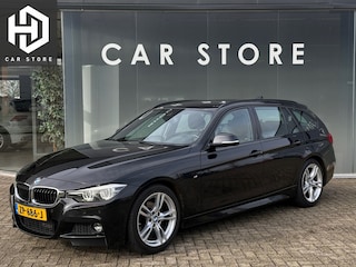 BMW 3-serie Touring 318i M Sport Leder|Flippers|Dodehoek|Camera