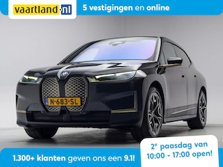 BMW iX xDrive40 Individual Titanbronze [ Skylounge Leder Stoelverwarming v+a ]