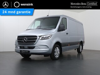 Mercedes-Benz Sprinter 319 CDI | Aut. | L2 H1 | Select | Distronic | 3500 KG Trekhaak | 17" Lichtmetalen Wielen | Navigatie | Parkeercamera | LED Koplampen | Vloer+Zijwanden | Certified