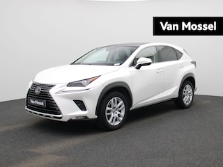 Lexus NX 300h AWD Luxury Edition | AUTOMAAT | PANORAMADAK | CAMERA | STOELVERWARMING | LEDEREN BEKLEDING | ELEKTRISCHE KOFFERKLEP | ELEKTRISCHE VOORSTOELEN |