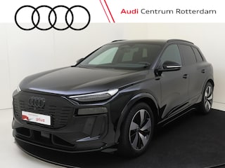 Audi Q6 e-tron edition quattro 100 kWh | Panoramadak | Luchtvering | 360 camera | Head-up display | Bang & Olufsen | 3-zone airco | Dodehoek detectie | Keyless |