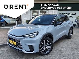 Lexus LBX 1.5 Emotion Bi-Tone | Tech pakket | Leer | El. Achterklep | Sens