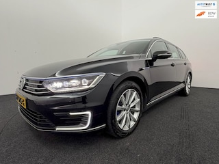 Volkswagen Passat Variant 1.4 TSI GTE Highline 40km Accubereik CarPlay Adaptief Cruise Lane Assist Nette Auto