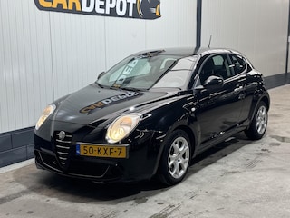 Alfa Romeo Mito 1.4 Distinctive Airco Achteruitrijcamera Zeer Netjes