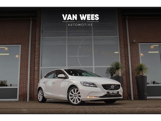 Volvo V40 1.6 T2 | 1e eigenaar | 17 inch| Cruise control | Climate control | Sportstuur | Origineel | USB/Aux | Mistlampen | Start/stop | Boordcomputer |