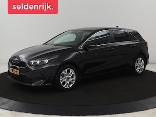 Kia Ceed 1.0 T-GDi DynamicPlusLine | Stoel & stuurverwarming | Trekhaak | Adaptive cruise | Camera | Carplay | Half leder | Keyless | Full LED | Navigatie