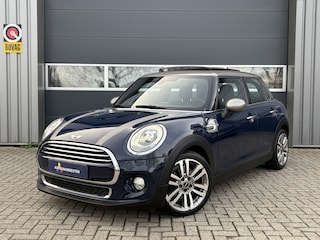 Mini Cooper 1.5 Seven Chili | Pano | Schuifdak | Navi | Carplay/Android | Leder | Xenon | Camera | Cruise | Keyless | All Season | Interesse? Bel of App naar: 06 30 51 05 90