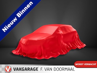 Toyota Yaris 1.0 VVT-i Design Red