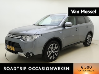 Mitsubishi Outlander 2.0 PHEV Executive Edition X-Line | Navigatie | Climate Control | Camera | Keyless | Lichtmetalen Velgen |