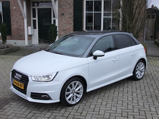 Audi A1 Sportback 1.0 TFSI Sport Pro Line S , Pdc V+A , Led verlichting , Leder/Alcantara , Stoelverwarming enz.