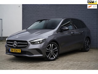 Mercedes-Benz B-klasse 180 Launch Edition Premium, Sfeer, Camera, NAP