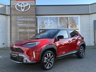 Toyota Yaris Cross HYBRID 130 EXECUTIVE PREMIUM-PACK NIEUW & DIRECT LEVERBAAR!!! BLIND-SPOT PARK-SENSOREN JBL-AUDIO LED-MATRIX STOELVERW EL-ACHTERKLEP