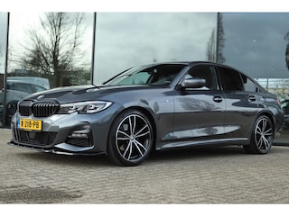 BMW 320I HIGH EXECUTIVE M-SPORT | SHADOWLINE | MAXTON | CARPLAY | ADAPT. CRUISE | LED | CAMERA | AMBIENT LIGHT